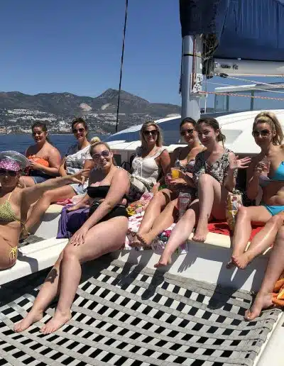 Hen party by boat in Benalmádena