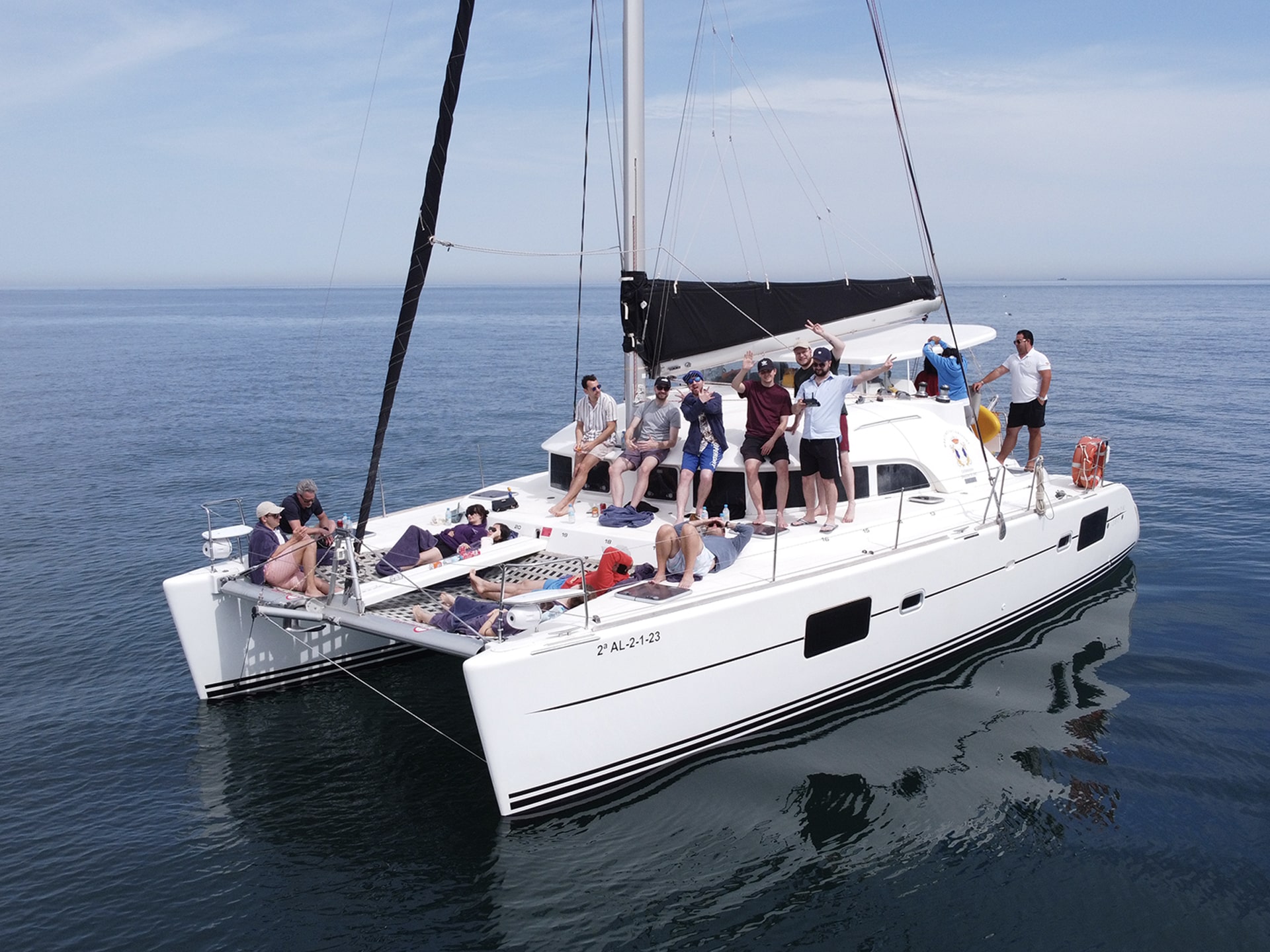 Paseo en Barco Catamarán en Benalmádena-min